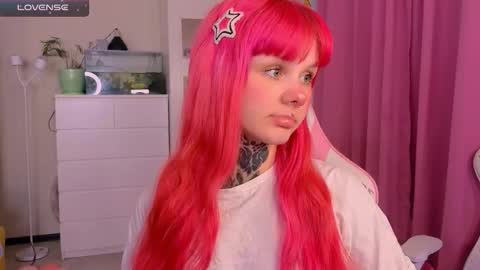 Snapshot of britney_lynch chatting on 25, 11, 2025 Britney online show from 25, 11, 2025