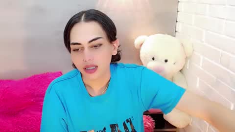 Snapshot of britney_ortega chatting on 25, 11, 2025 britney_ortega online show from 25, 11, 2025