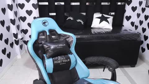 Britney  online show from 23, 2, 2025