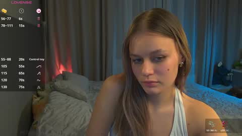 Snapshot of britneylux_ chatting on 20, 2, 2025 britneylux_ online show from 20, 2, 2025