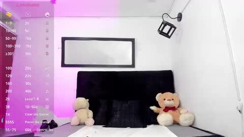   online show from 8, 2, 2025