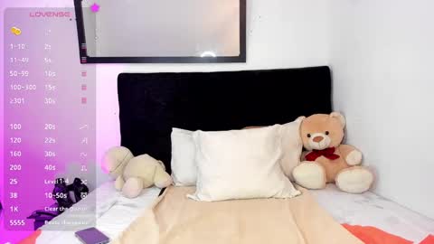   online show from 12, 2, 2025