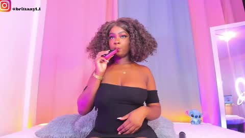 brittany 25 years old  happy as a worm  online show from 14, 9, 2025