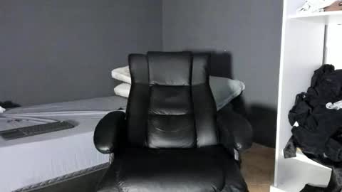 Snapshot of brockhurn_ chatting on 16, 12, 2025 brockhurn_ online show from 16, 12, 2025