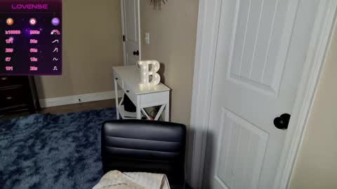 Snapshot of brookebee27 chatting on 4, 2, 2025 brookebee online show from 4, 2, 2025