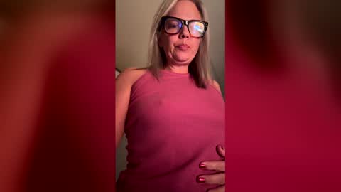 Snapshot of brookespencer12081 chatting on 17, 12, 2025 brookespencer12081 online show from 17, 12, 2025