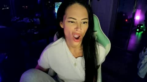 Brooke Summer xo online show from 17, 4, 2026