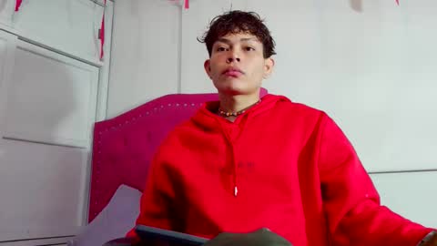 Snapshot of brosscams2025 chatting on 8, 1, 2026 brosscams2025 online show from 8, 1, 2026