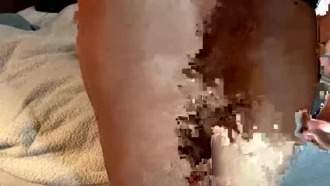 Snapshot of brownbootie1 chatting on 2, 3, 2026 brownbootie1 online show from 2, 3, 2026