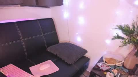 Snapshot of browngirl69 chatting on 13, 1, 2025 miss muller online show from 13, 1, 2025