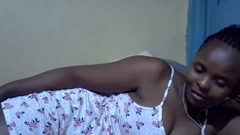Snapshot of brownsexy_baby chatting on 16, 10, 2025 brownsexy_baby online show from 16, 10, 2025