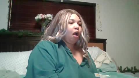 EtherealLilac online show from 25, 12, 2024