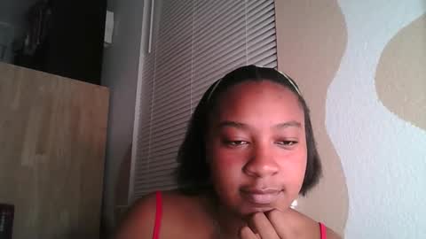Snapshot of brownsugarcutie3 chatting on 29, 10, 2025 Brownsuagrcutie online show from 29, 10, 2025