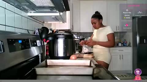 Snapshot of brownsugarcutie3 chatting on 15, 12, 2025 Brownsuagrcutie online show from 15, 12, 2025