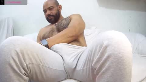 Snapshot of bruce_bigg chatting on 4, 6, 2026 Bruce online show from 4, 6, 2026