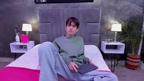 Bruce Hans online show from 1, 3, 2025