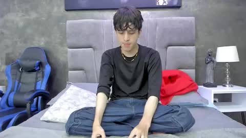 Bruce Hans online show from 22, 9, 2025