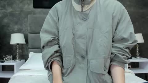 Bruce Hans online show from 15, 10, 2025