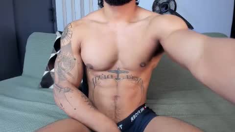 Snapshot of bruce_roldan chatting on 6, 3, 2025 bruce roldan online show from 6, 3, 2025