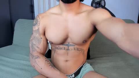 Snapshot of bruce_roldan chatting on 7, 3, 2025 bruce roldan online show from 7, 3, 2025