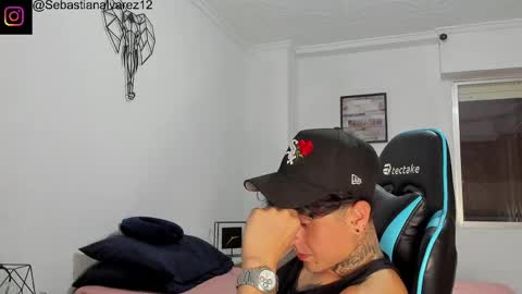 Snapshot of bruce_sealm chatting on 31, 5, 2026 Drake thomsoon online show from 31, 5, 2026