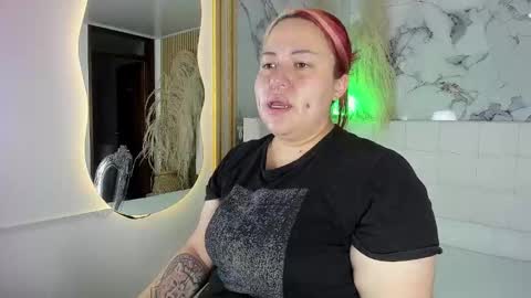 Bruja SCarlata online show from 14, 10, 2025