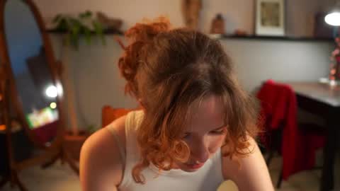 Tess online show from 27, 4, 2026