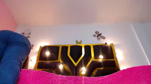 bruneleti_sex online show from 1, 2, 2025