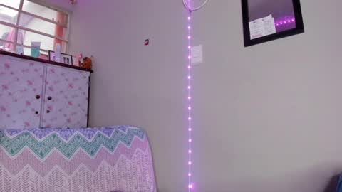 brunette online show from 17, 9, 2025