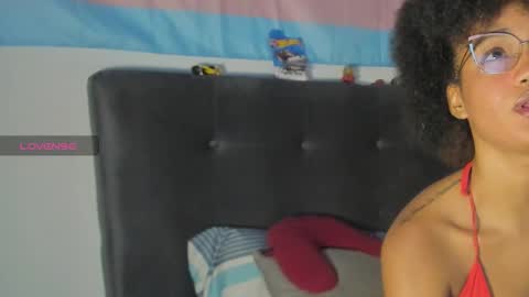 Snapshot of brunettjhelen chatting on 14, 11, 2025 brunettjhelen online show from 14, 11, 2025