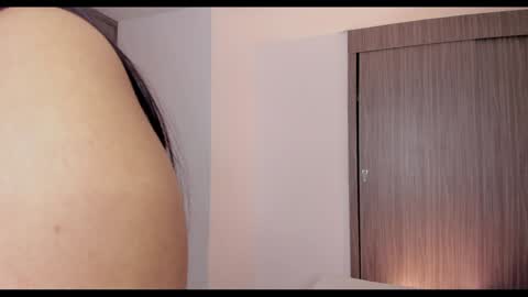 Snapshot of brunnahart chatting on 4, 1, 2025     online show from 4, 1, 2025