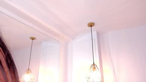     online show from 4, 12, 2025