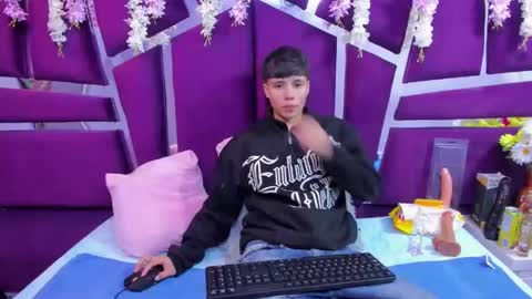 Bruno Cruz online show from 23, 11, 2025