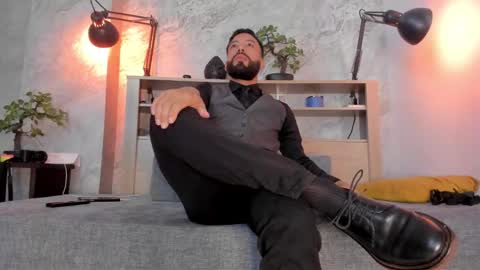 Andres Suarez online show from 16, 12, 2025