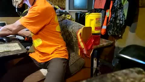 Snapshot of brushsquach chatting on 16, 1, 2025 Steve... aka SkinnieDippin aka TimberTramp online show from 16, 1, 2025