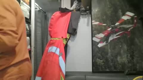 Steve... aka SkinnieDippin aka TimberTramp online show from 6, 1, 2026