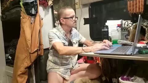 Steve... aka SkinnieDippin aka TimberTramp online show from 24, 3, 2026