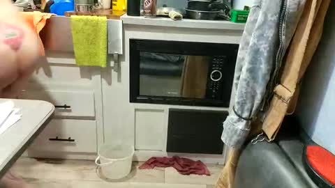 Steve... aka SkinnieDippin aka TimberTramp online show from 31, 3, 2026