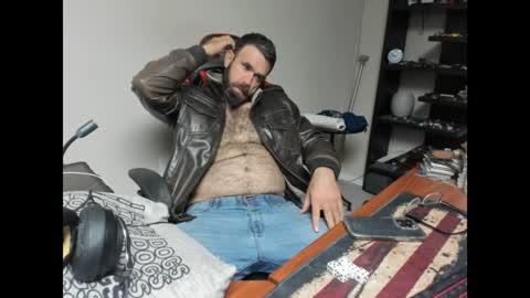 Snapshot of brutalmaster1983 chatting on 19, 12, 2024 BRUTALMASTER1983 online show from 19, 12, 2024