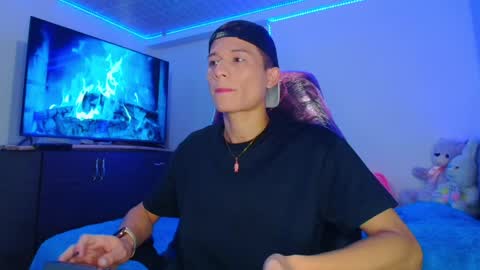 BRYAM INDEPENDENT MODEL online show from 6, 1, 2025