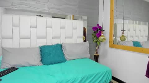 bryna_ online show from 9, 1, 2025