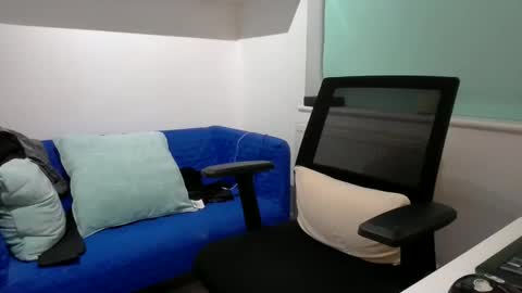 Snapshot of bubblebumdave chatting on 17, 12, 2025 Bubblebum online show from 17, 12, 2025