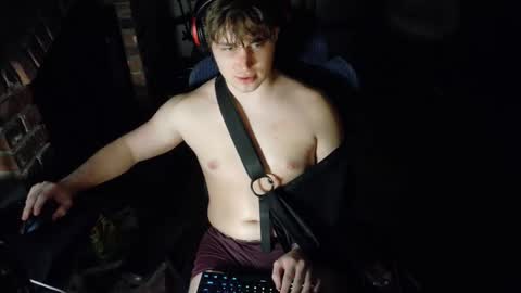 Snapshot of bubblebuttbdn chatting on 12, 5, 2026 BubblebuttBdn online show from 12, 5, 2026