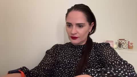Snapshot of bubblegumfairy_ chatting on 19, 7, 2026 Anna online show from 19, 7, 2026