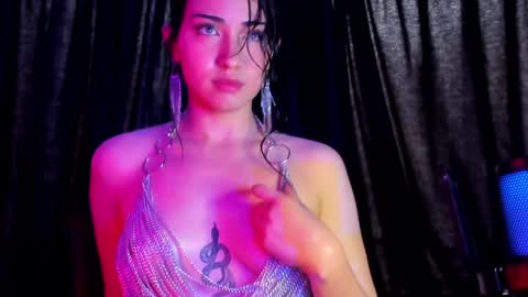 Snapshot of bubblewhite_ chatting on 19, 12, 2024 BubbleJereth online show from 19, 12, 2024