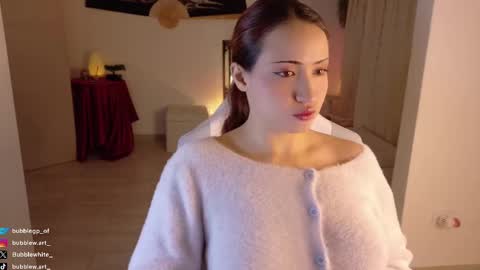 Snapshot of bubblewhite_ chatting on 5, 10, 2025 BubbleJereth online show from 5, 10, 2025