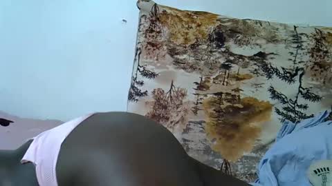 Snapshot of bubbly_ass247 chatting on 14, 9, 2025 bubbly online show from 14, 9, 2025