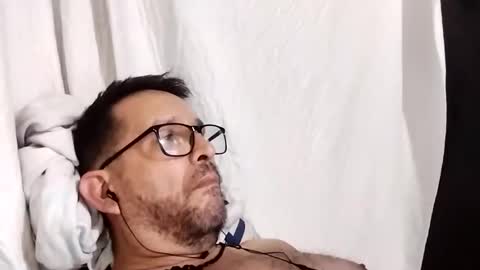 Snapshot of buchs32 chatting on 30, 10, 2025 buchs32 online show from 30, 10, 2025