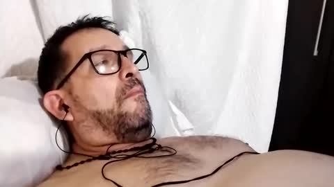 Snapshot of buchs32 chatting on 7, 11, 2025 buchs32 online show from 7, 11, 2025