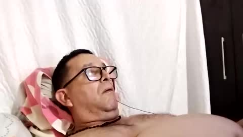 Snapshot of buchs32 chatting on 16, 12, 2025 buchs32 online show from 16, 12, 2025